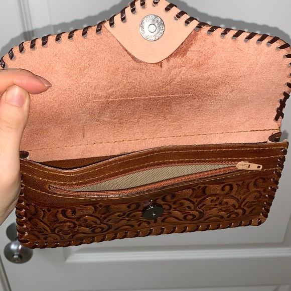 Handmade Genuine Leather Wallet - Picture 12 of 17